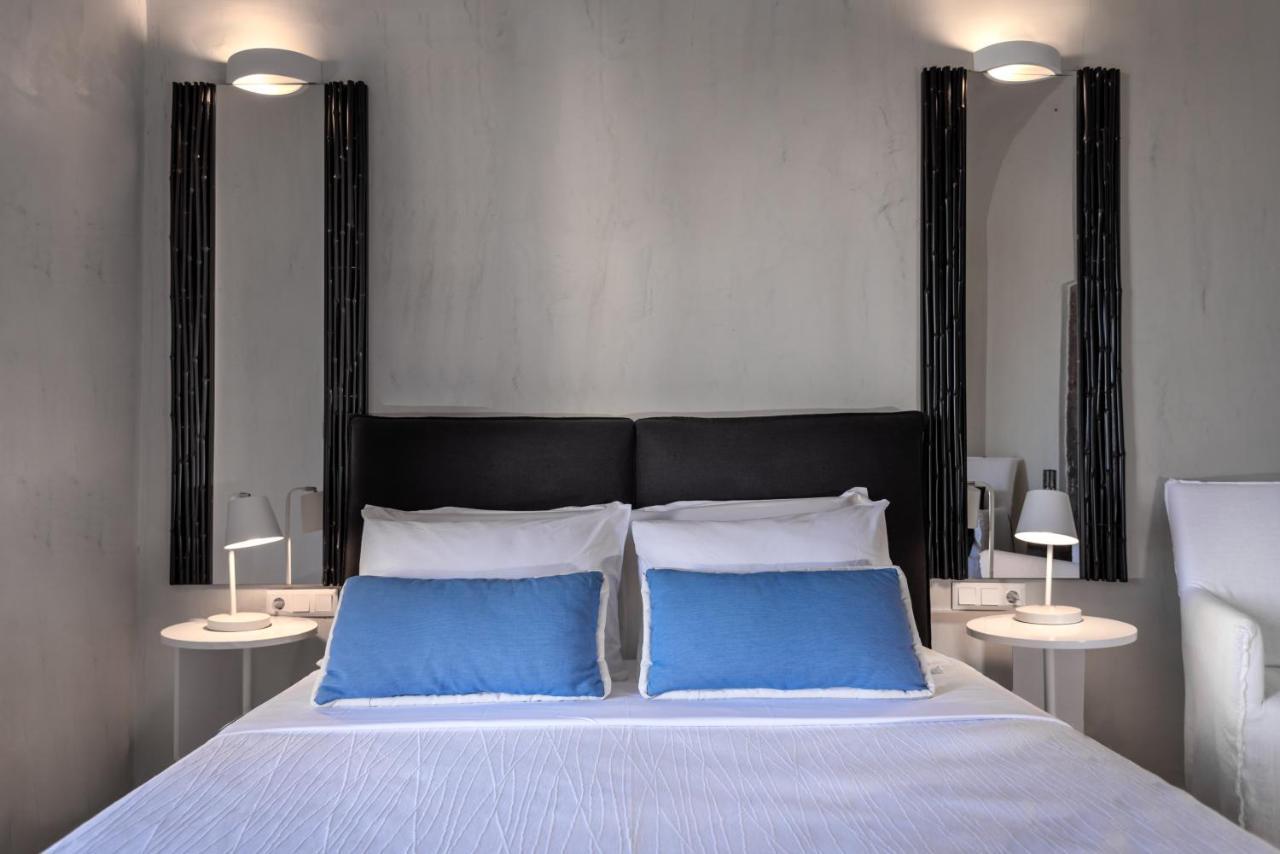 Mythical Blue Luxury Suites (Adults Only) Fira  Ngoại thất bức ảnh