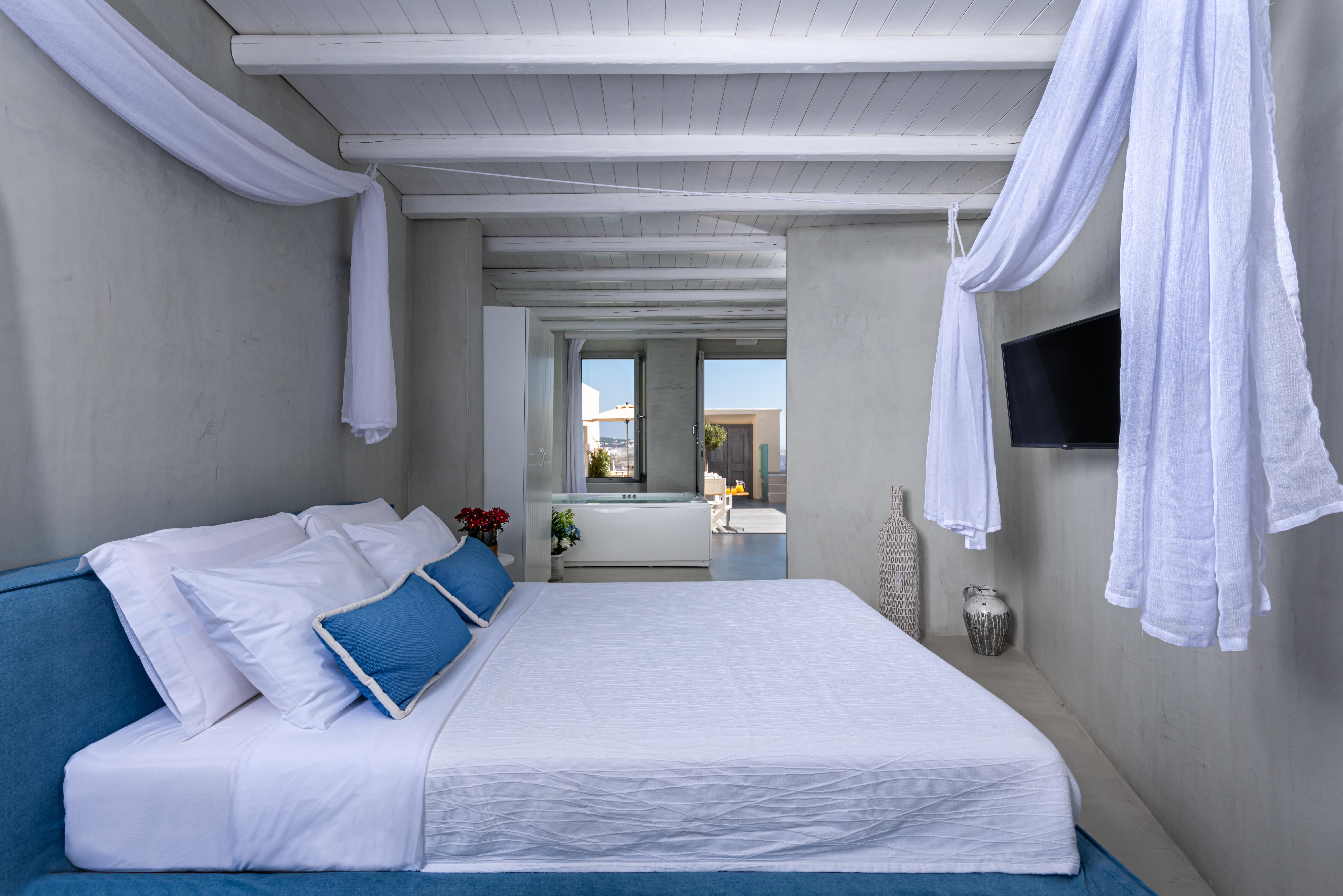 Mythical Blue Luxury Suites (Adults Only) Fira  Ngoại thất bức ảnh