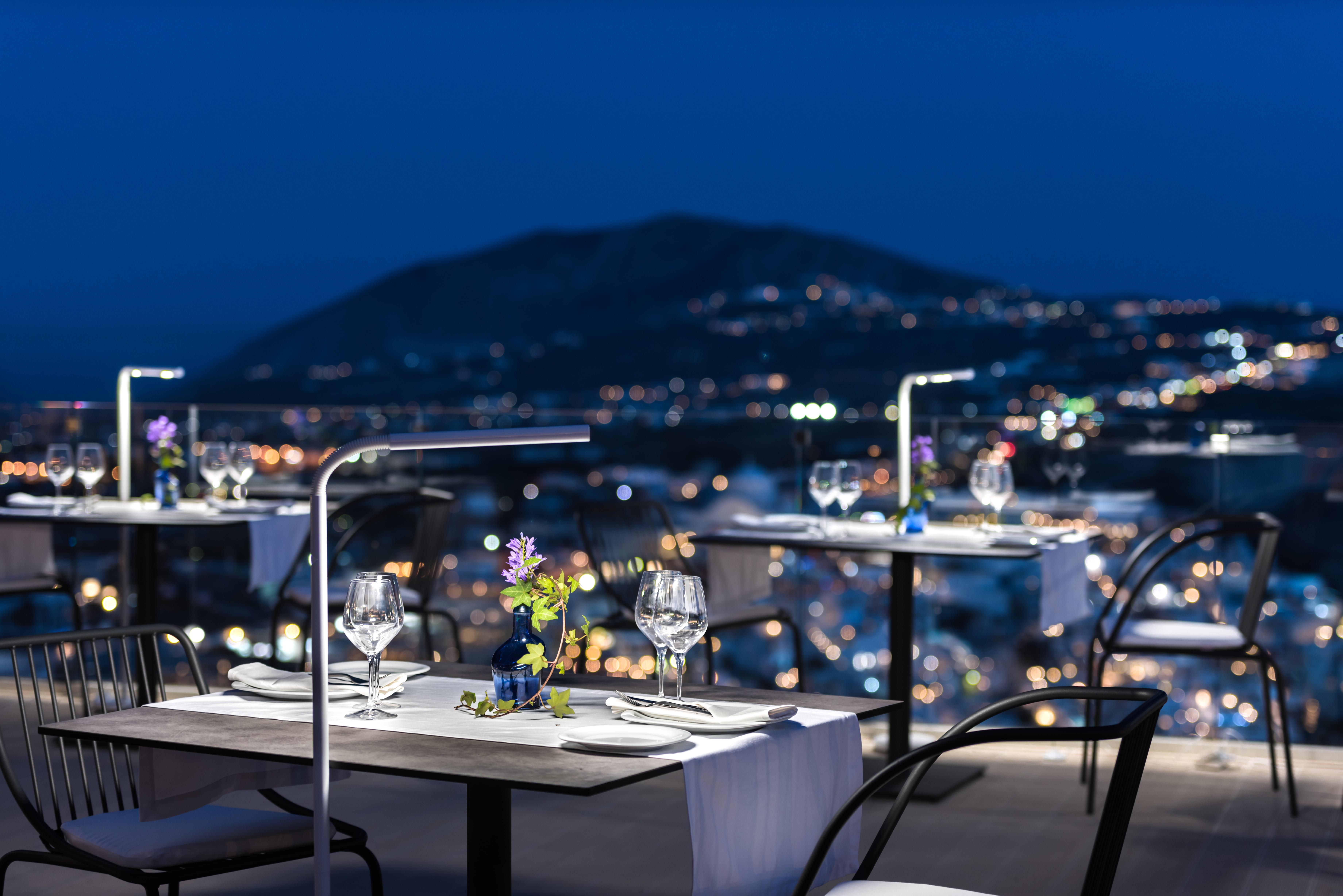 Mythical Blue Luxury Suites (Adults Only) Fira  Ngoại thất bức ảnh